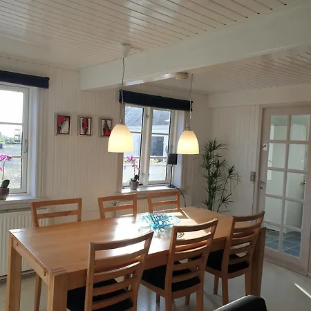 Stokrosen * Åkirkeby