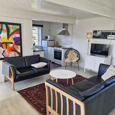 Apartment Stokrosen Akirkeby
