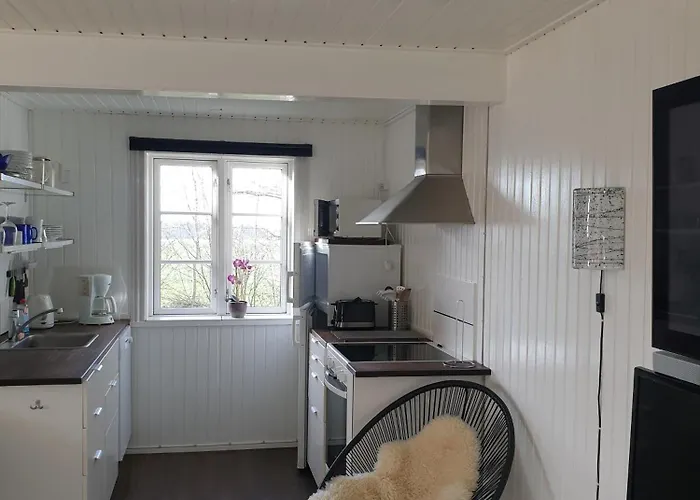 Lägenhet Stokrosen Åkirkeby